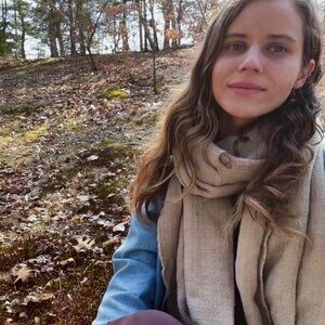 Meet your Posher, Em